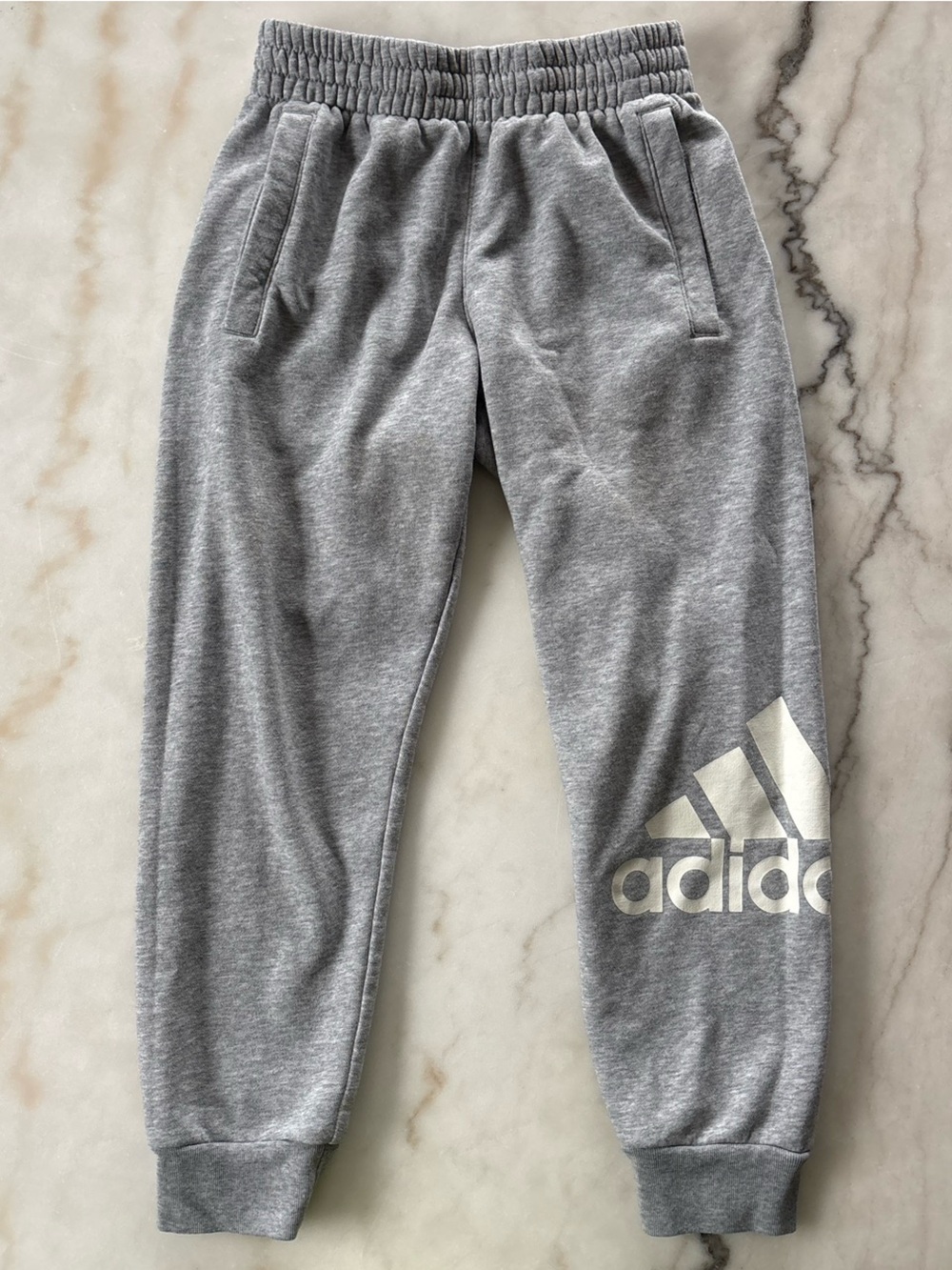 Adidas Boys Gray Heather Fleece Joggers Sweatpants Graphic Logo Pants Size S 8
